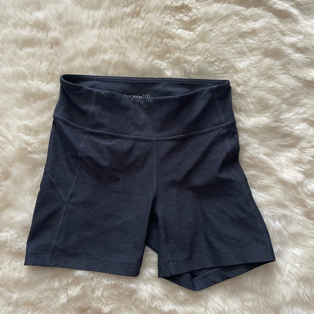 Outdoor Voices 5” spandex Shorts gray black size small S